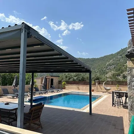 Goele, Plaja, Merkeze Yakin فيلة